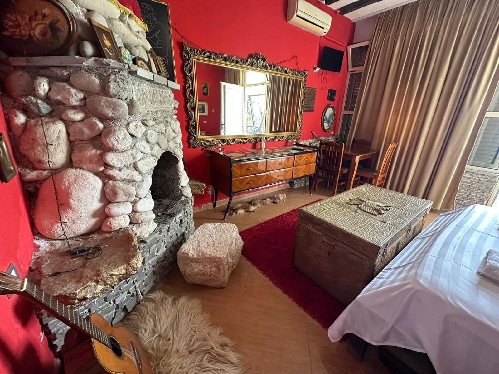 Hotel Vila "Oda E Miqve" Vlorë Extérieur photo