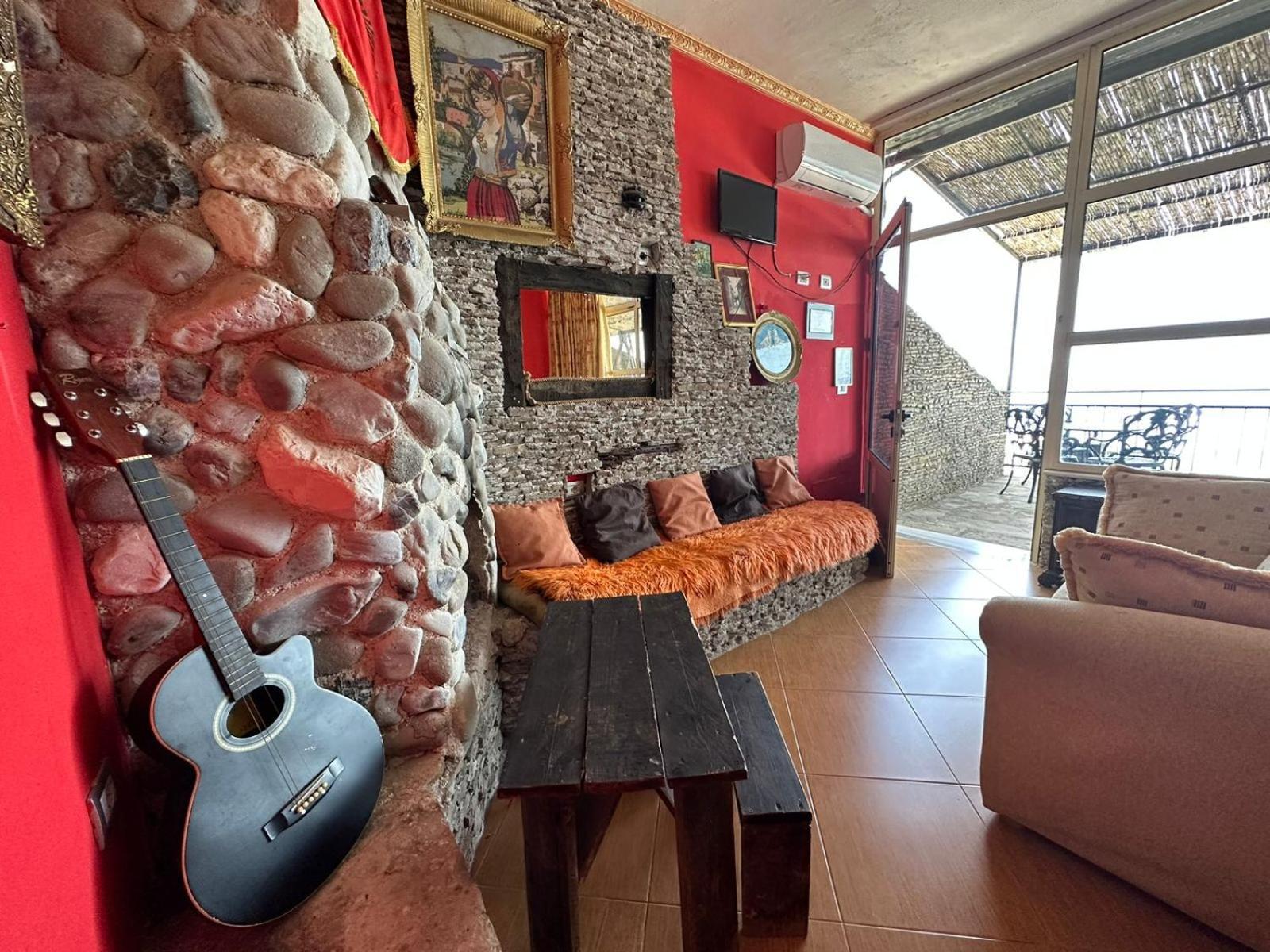 Hotel Vila "Oda E Miqve" Vlorë Extérieur photo
