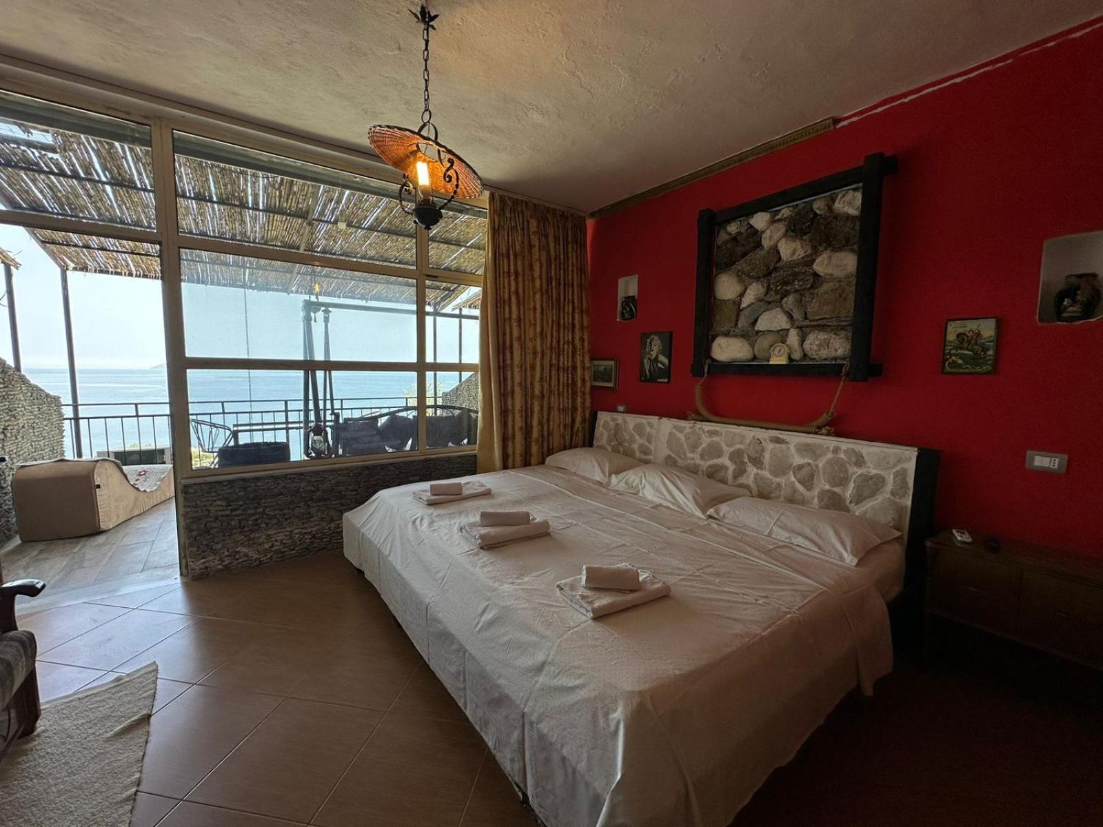Hotel Vila "Oda E Miqve" Vlorë Extérieur photo