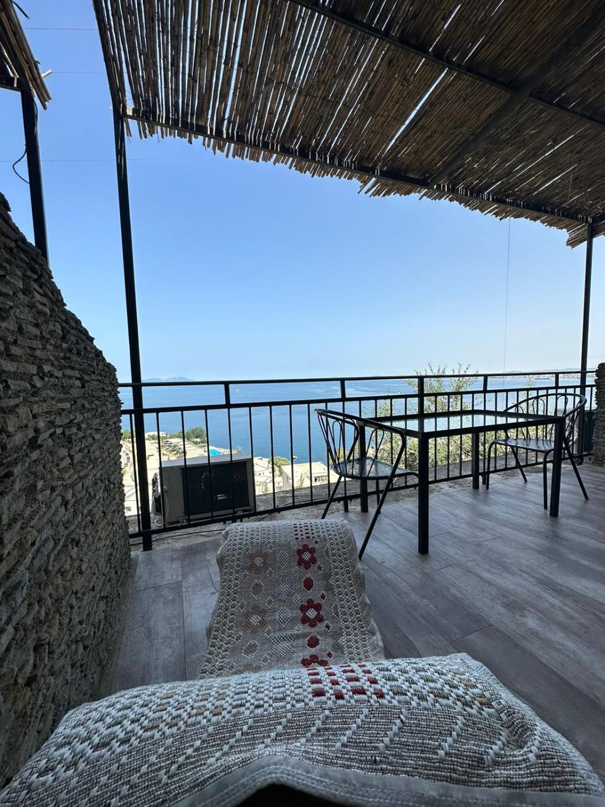 Hotel Vila "Oda E Miqve" Vlorë Extérieur photo