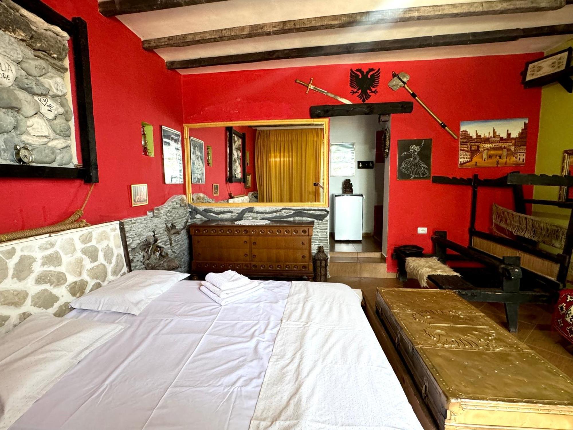 Hotel Vila "Oda E Miqve" Vlorë Extérieur photo