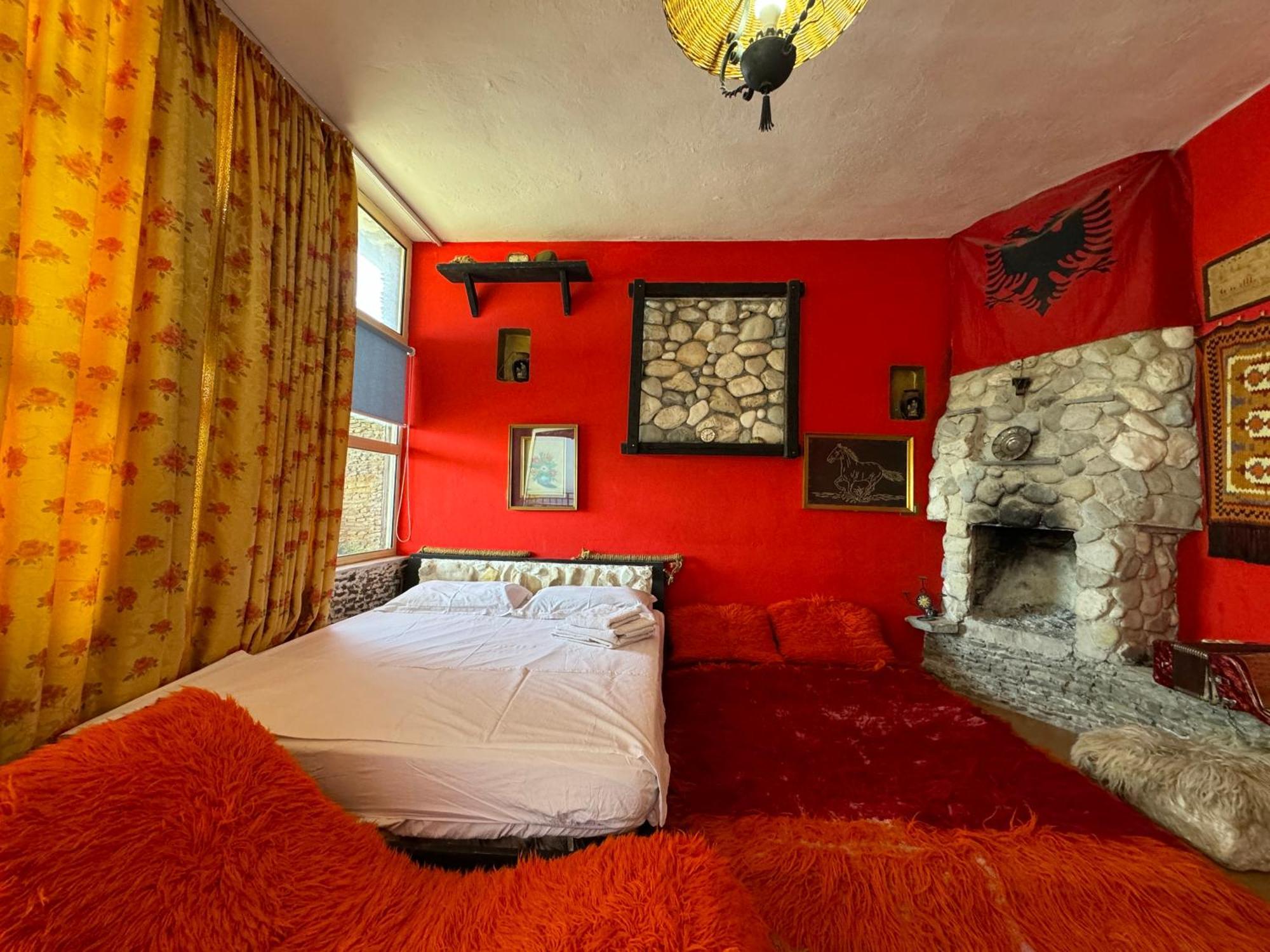 Hotel Vila "Oda E Miqve" Vlorë Extérieur photo