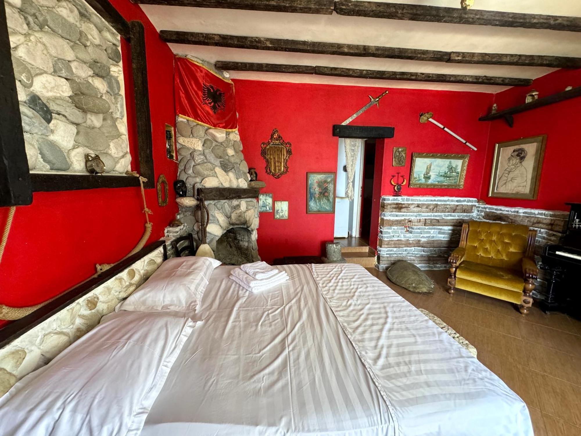 Hotel Vila "Oda E Miqve" Vlorë Extérieur photo