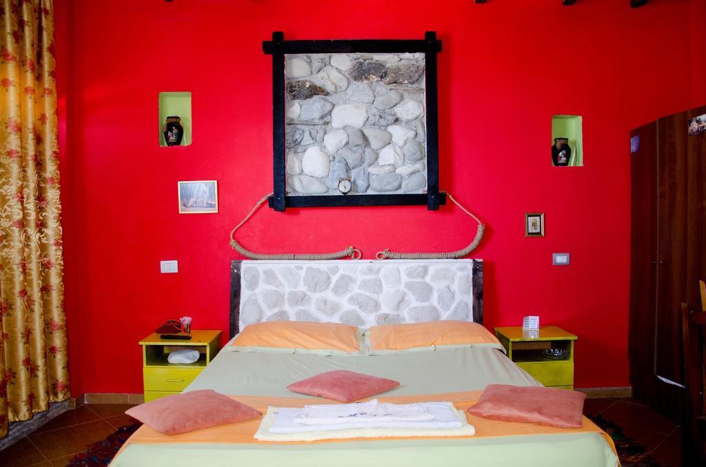 Hotel Vila "Oda E Miqve" Vlorë Extérieur photo